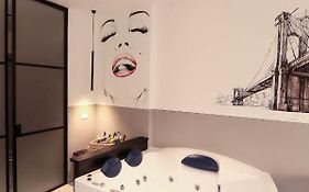 O.Effe. Suites / Vatican